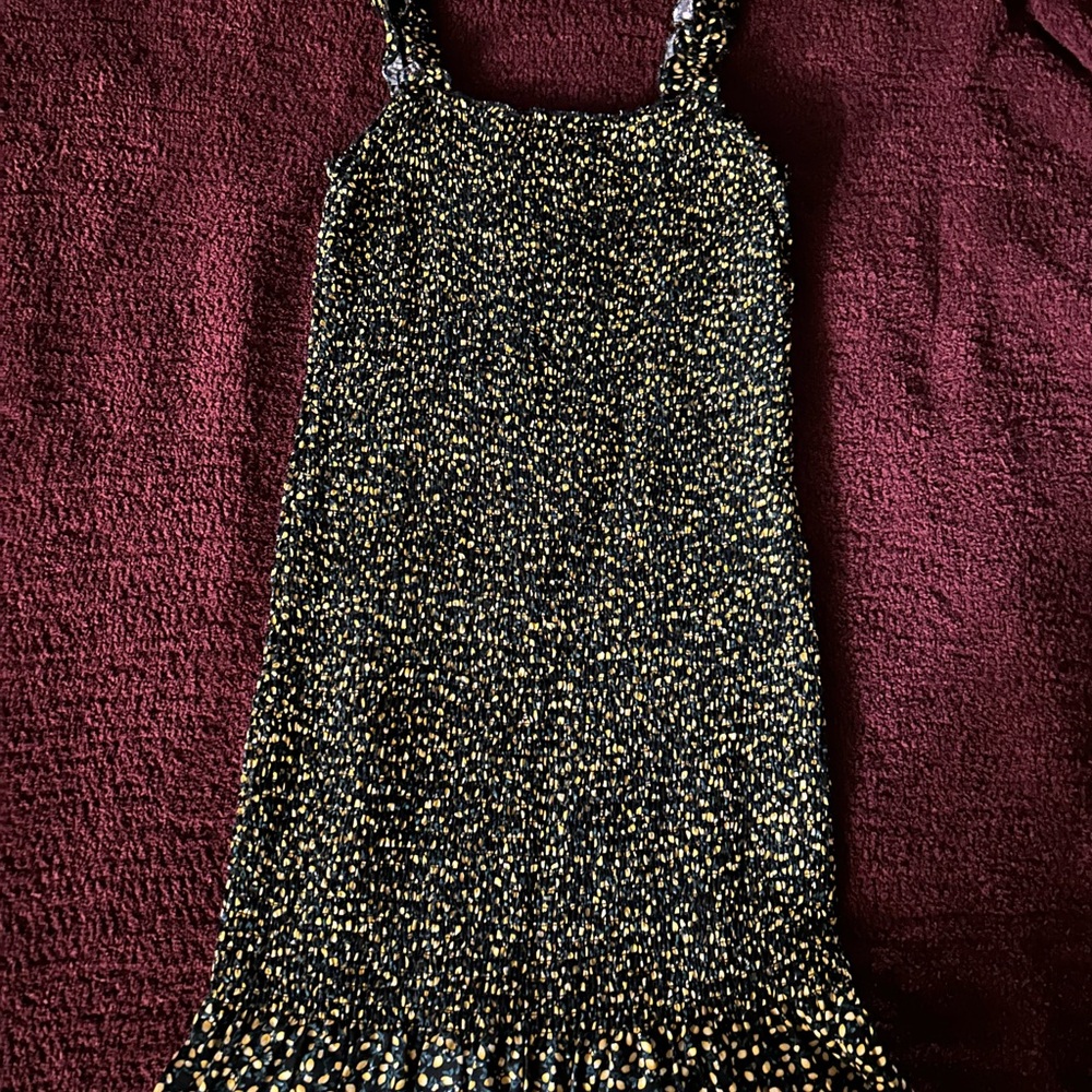 Stylish Black and Gold Women’s Dress